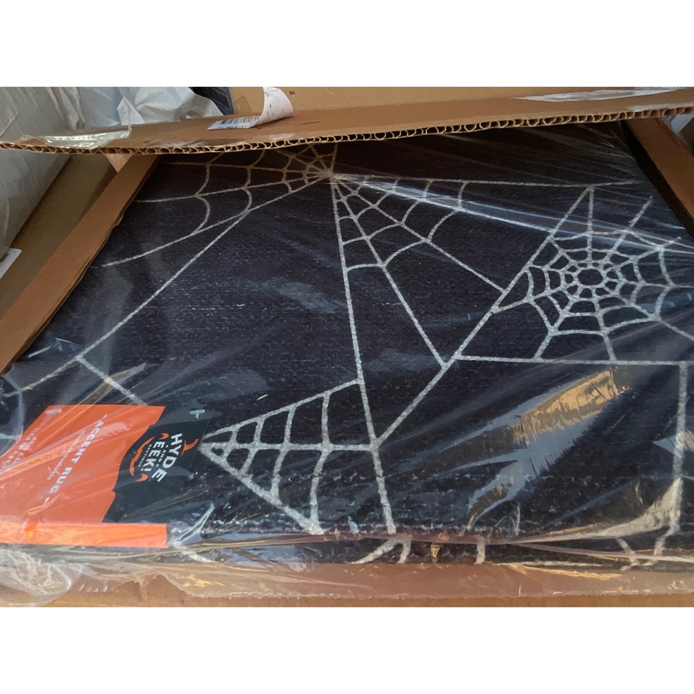 Hyde and EEK! Boutique Halloween Spider Web Accent Rug Black White 20x34 NWT